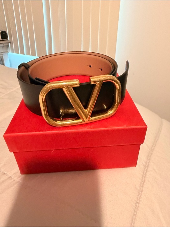 Valentino Accessories - Valentino Black Leather Belt with Gold V Buckle size 75 cm reversible belt